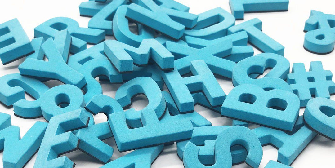 DÜRFEN WIR VORSTELLEN: MAGNETBUCHSTABEN BALI BLAU